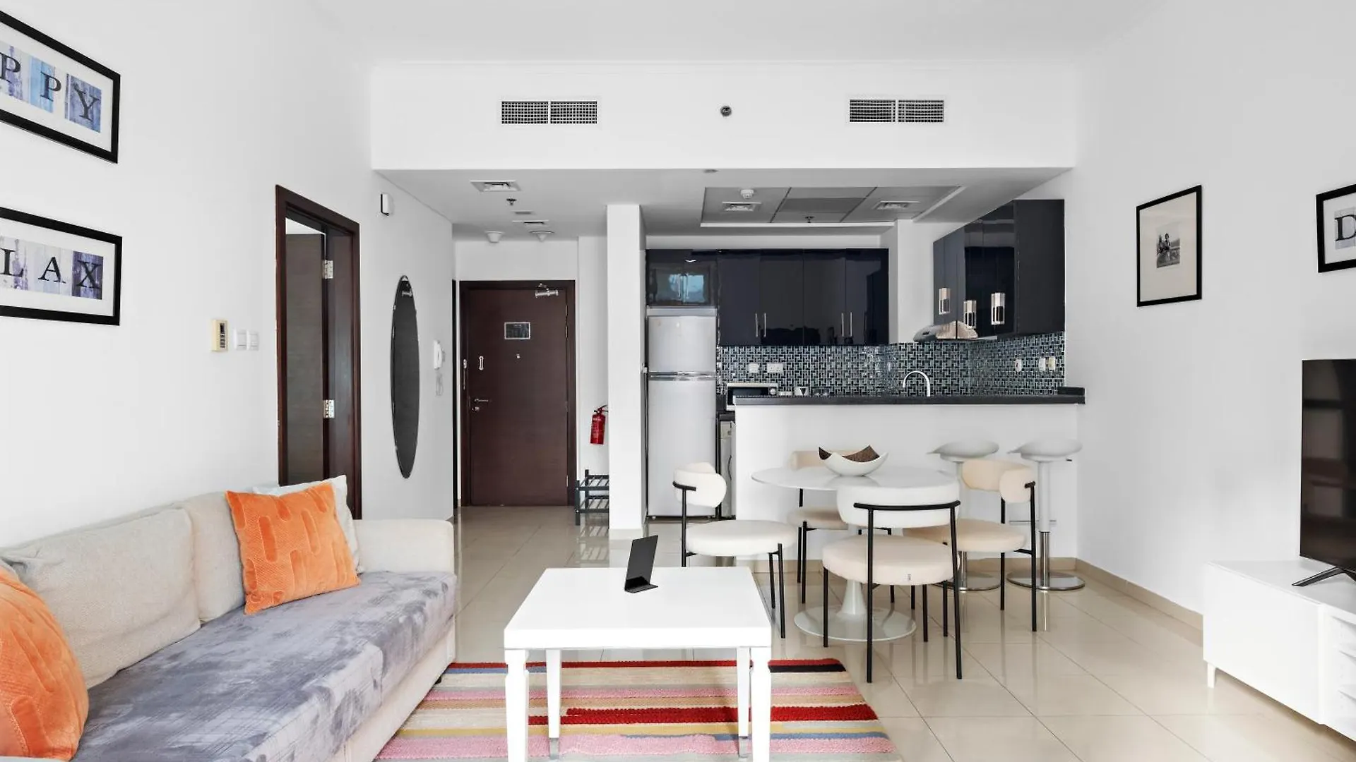 1Br Botanica Dubai Marina Apartment 0*,  United Arab Emirates