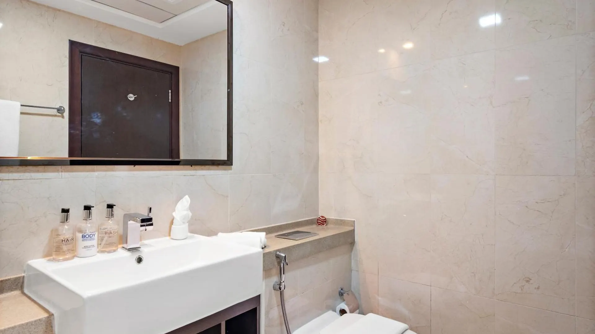 1Br Botanica Dubai Marina Apartment