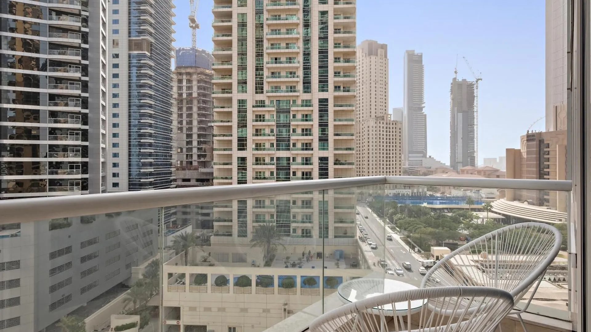 1Br Botanica Dubai Marina Apartment