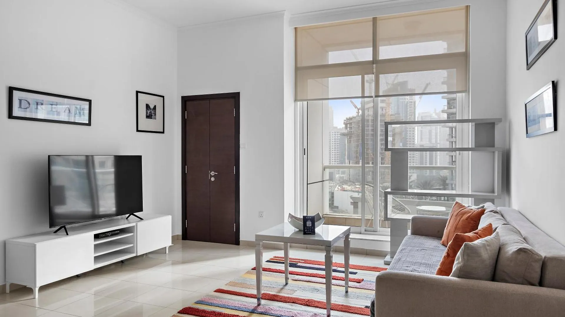 1Br Botanica Dubai Marina Apartment