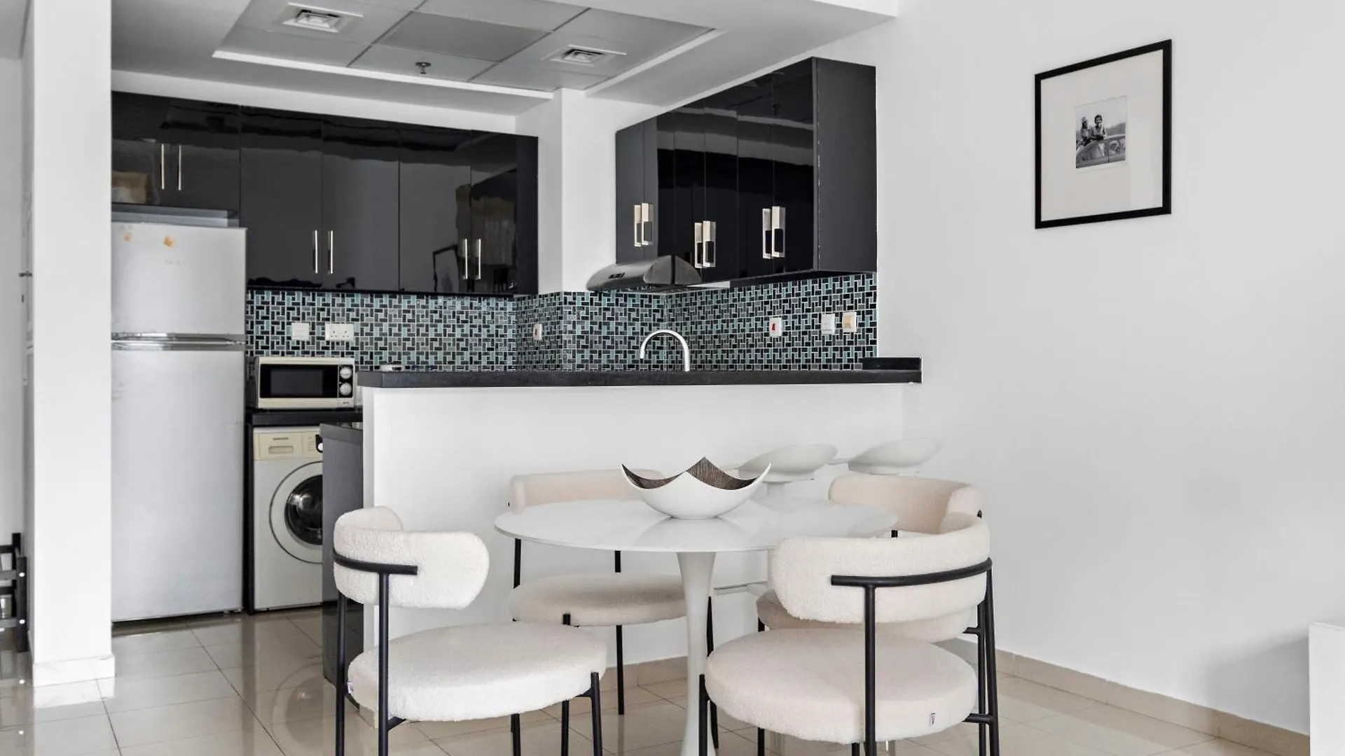 1Br Botanica Dubai Marina Apartment