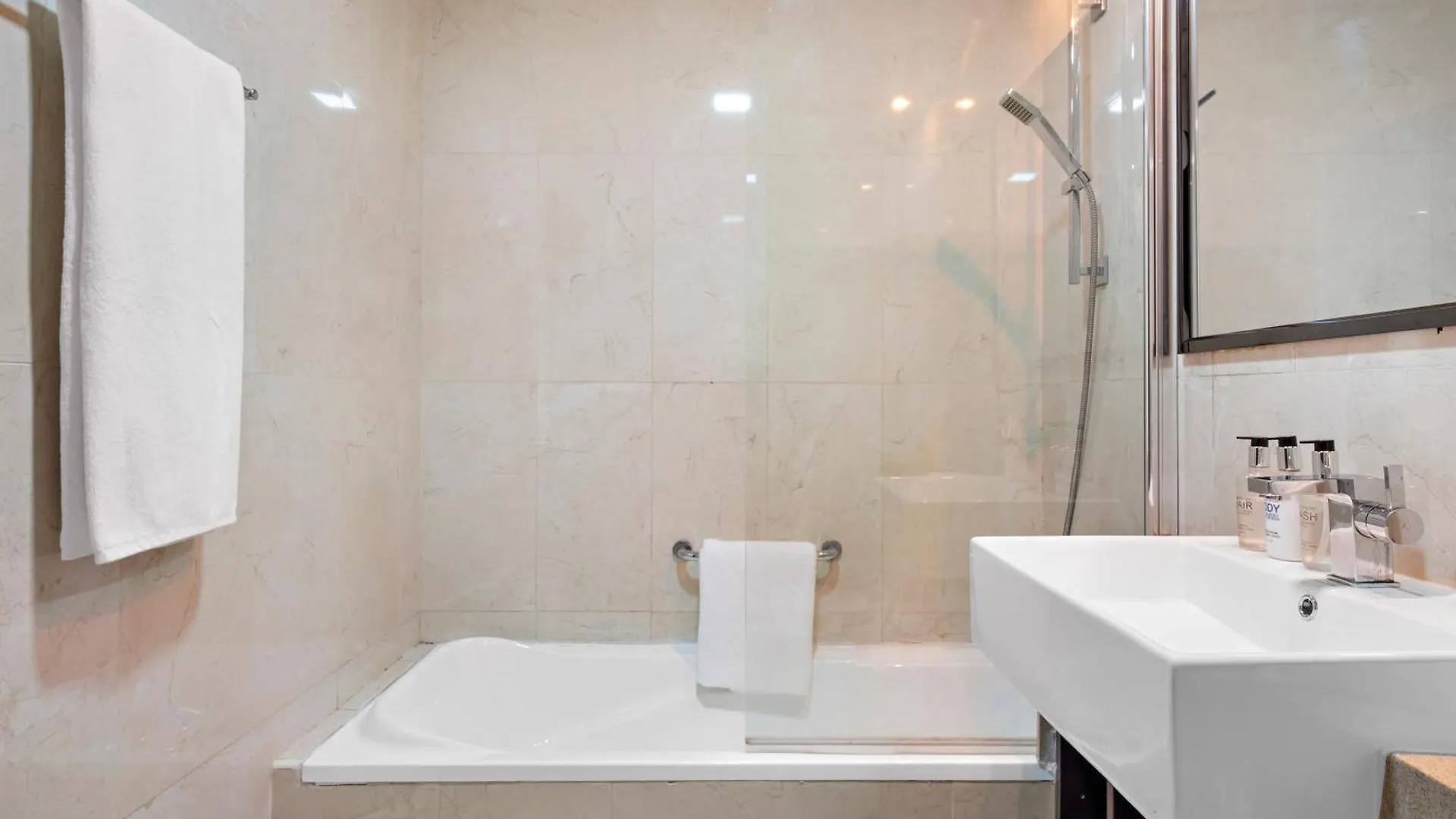 1Br Botanica Dubai Marina Apartment